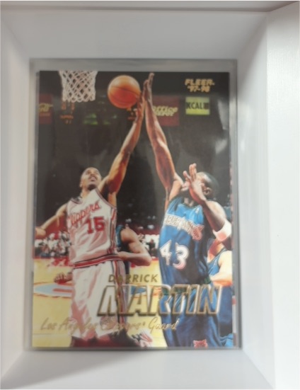 1997-98 Fleer #83 Darrick Martin — front
