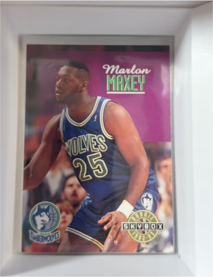1992-93 SkyBox #408 Marlon Maxey — front