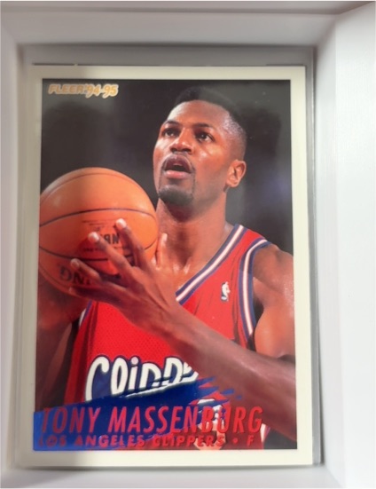 1994-95 Fleer #299 Tony Massenburg — front