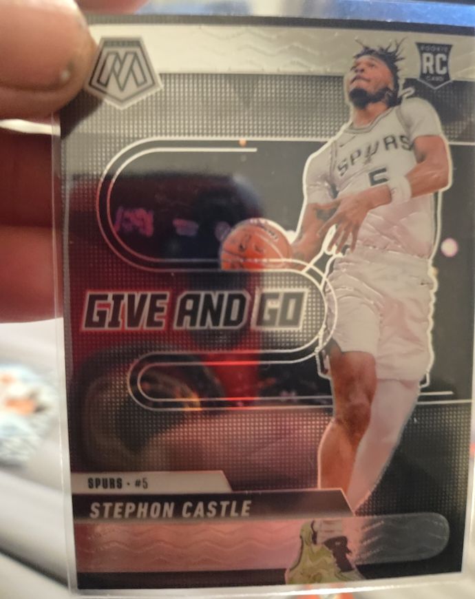 2024-25 Panini Mosaic #6 Stephon Castle Give and Go — front