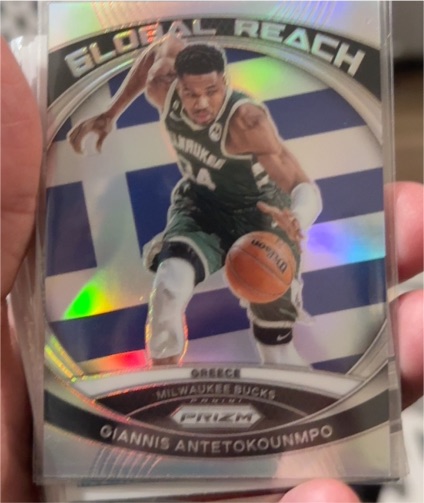 2023-24 Panini Prizm #4 Giannis Antetokounmpo — front