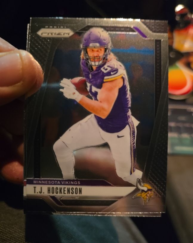 2024 Panini Prizm #188 T.J. Hockenson — front