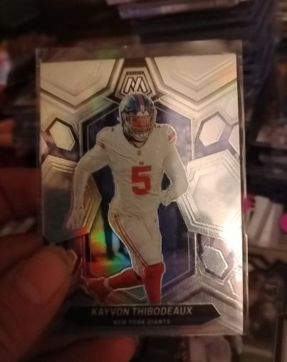 2024 Panini Mosaic #168 Kayvon Thibodeaux — front