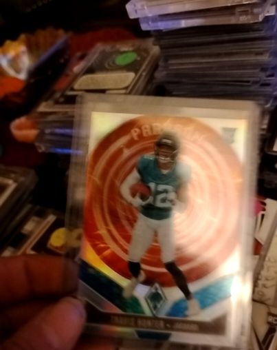 2025 Panini Phoenix Paragon #12 Travis Hunter — front