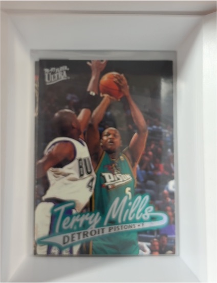 1996-97 Fleer Ultra #182 Terry Mills — front