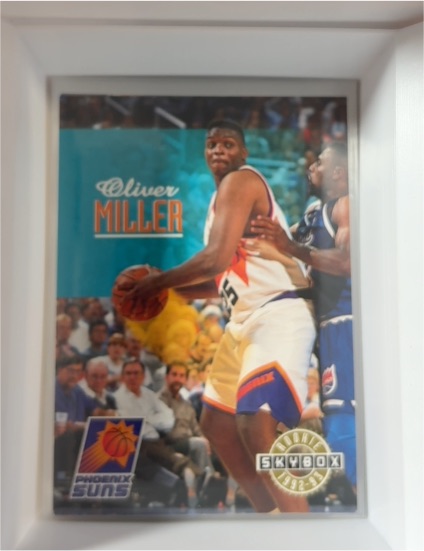 1992-93 SkyBox #391 Oliver Miller — front