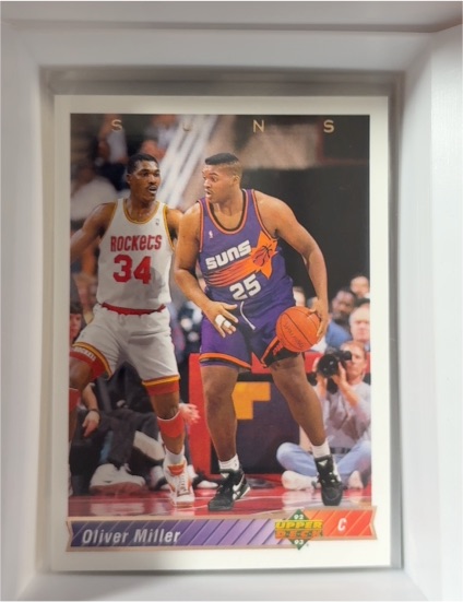 1992-93 Upper Deck #325 Oliver Miller — front