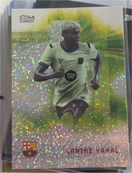 2025 Topps FC #26 Lamine Yamal — front