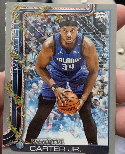 2025-26 Topps Holiday #H71 Wendell Carter Jr. — front