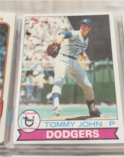 1979 Topps #255 Tommy John — front