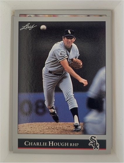 1992 Leaf #39 Charlie Hough — front