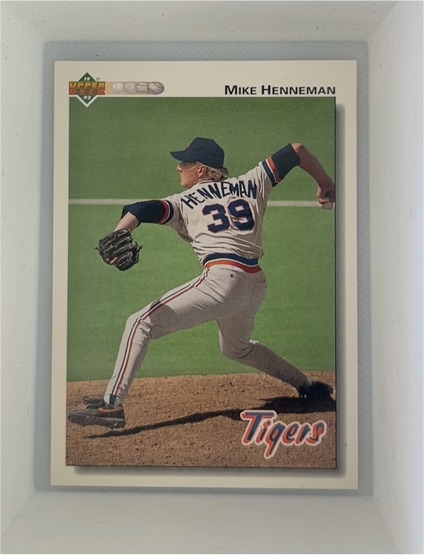 1992 Upper Deck #339 Mike Henneman — front