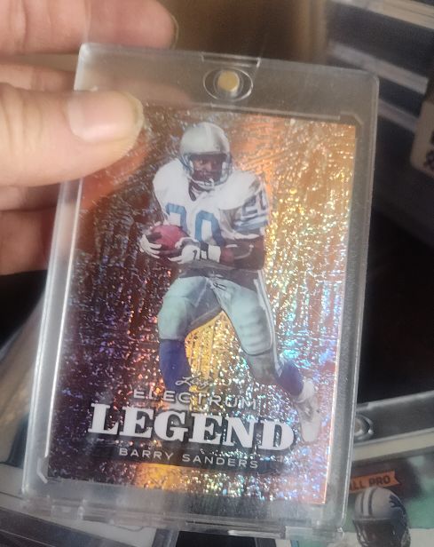 2024 Leaf Electrum Legend #33 Barry Sanders — front