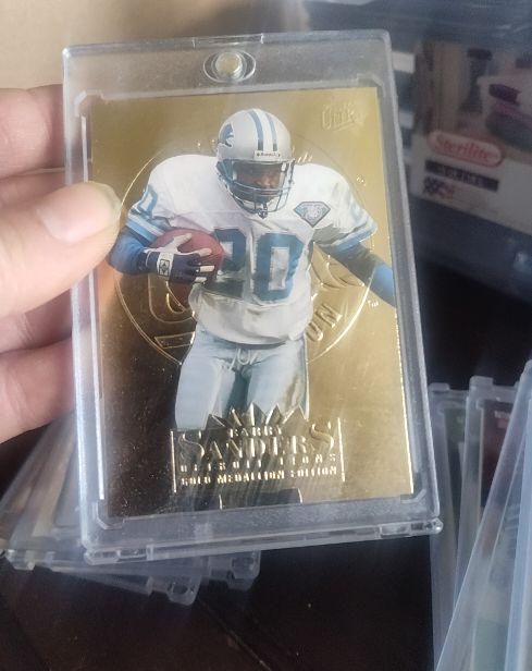 1995 Fleer Ultra #489 Barry Sanders Gold Medallion — front