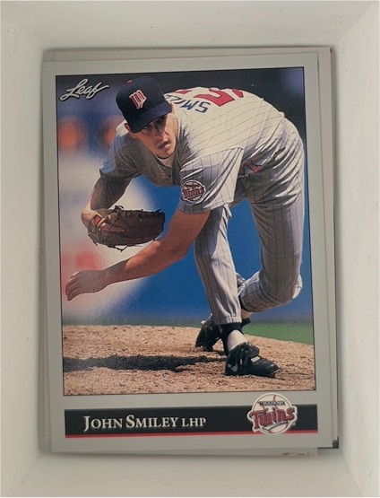 1992 Leaf #526 John Smiley — front