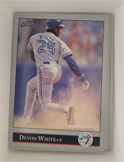 1992 Leaf #114 Devon White — front