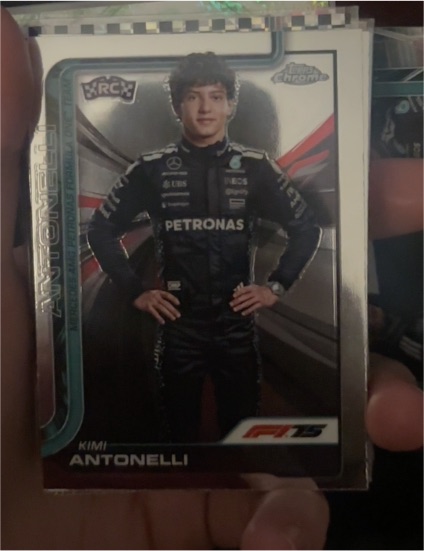 2025 Topps Chrome Formula 1 #8 Kimi Antonelli — front