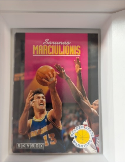 1992-93 Skybox #82 Sarunas Marciulionis — front