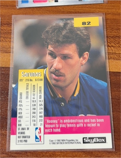 1992-93 Skybox #82 Sarunas Marciulionis — front