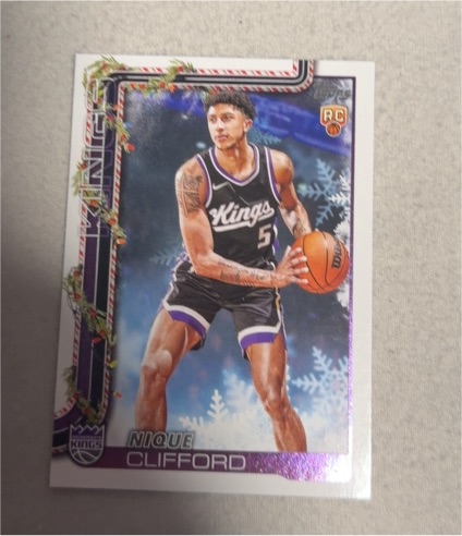 2025-26 Topps Holiday #H184 Nique Clifford — front