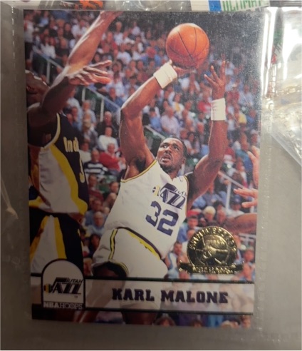 1993 NBA Hoops #32 Karl Malone — front