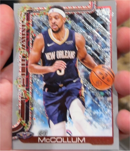 2025-26 Topps Holiday #H155 CJ McCollum Silver Glitter — front