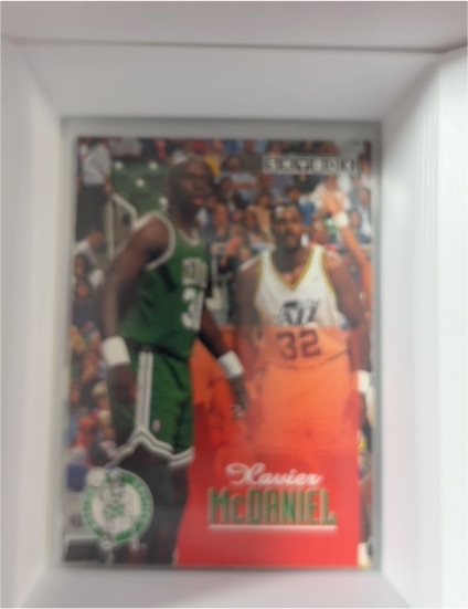 1992-93 Skybox #330 Xavier McDaniel — front