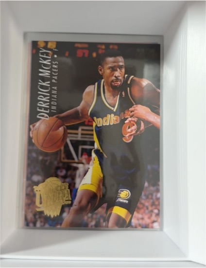 1994-95 Fleer Ultra #75 Derrick McKey — front