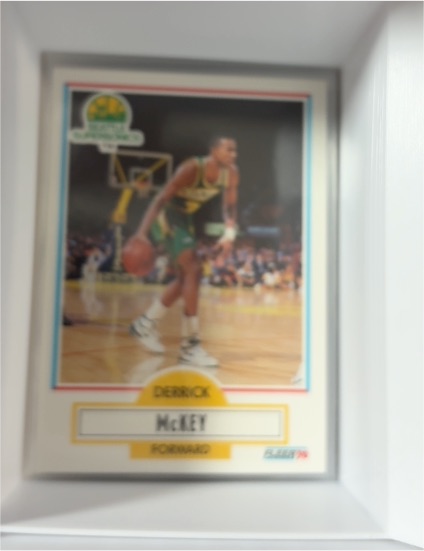 1990-91 Fleer #180 Derrick McKey — front