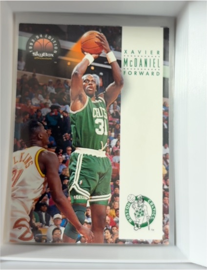 1993-94 SkyBox Premium #34 Xavier McDaniel — front