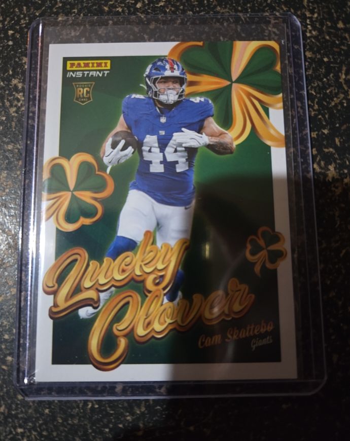 2025 Panini Instant #19 Cam Skattebo Lucky Clover — front