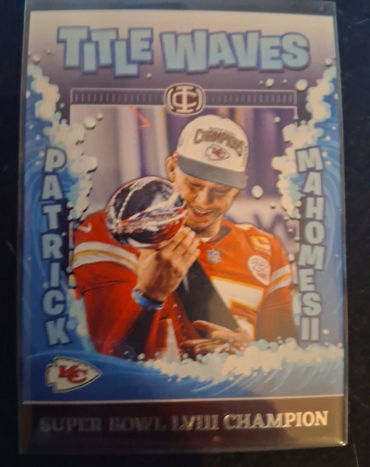 2025 Panini Icon Collection Title Waves #TW-6 Patrick Mahomes II — front