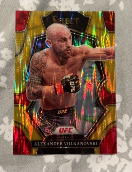 2023 Panini Select UFC #15 Alexander Volkanovski — front