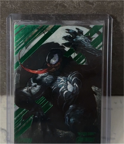 2022 Fleer Ultra Marvel Avengers #82 Venom Green Foil Parallel — front