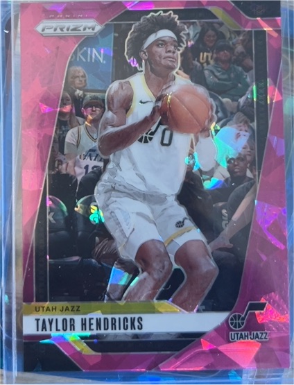 2024-25 Panini Prizm #32 Taylor Hendricks — front