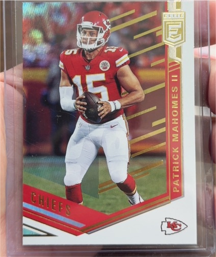 2018 Panini Donruss Elite #11 Patrick Mahomes II — front
