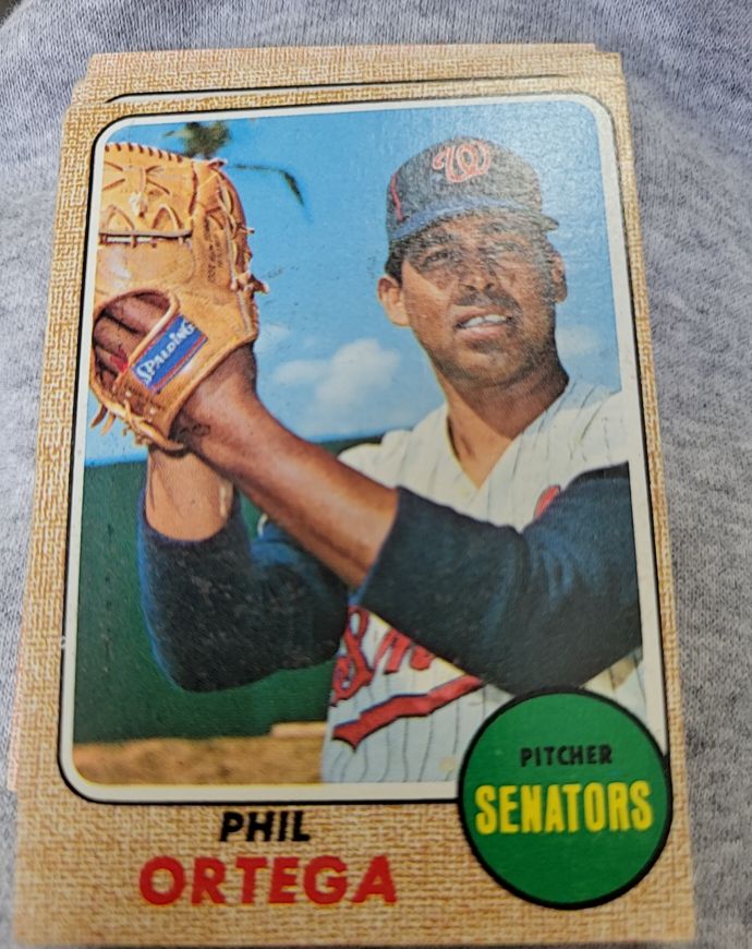 1968 Topps #595 Phil Ortega — front