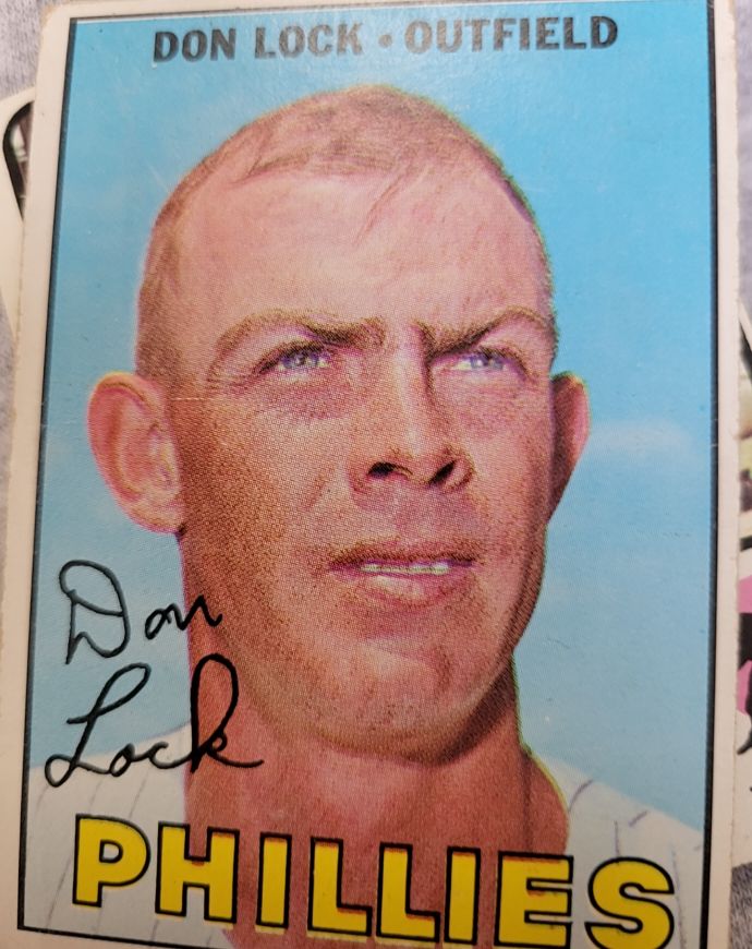 1967 Topps #376 Don Lock — front