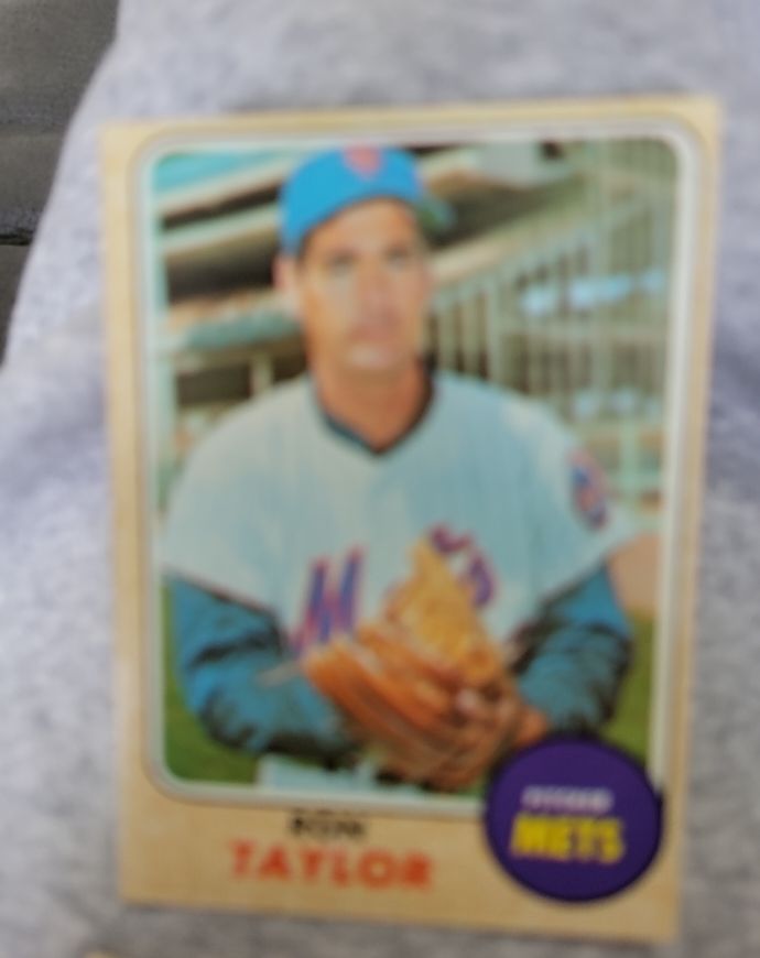 1968 Topps #421 Ron Taylor — front
