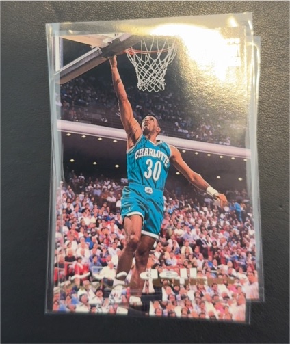 1993-94 Topps Stadium Club #146 Dell Curry — front