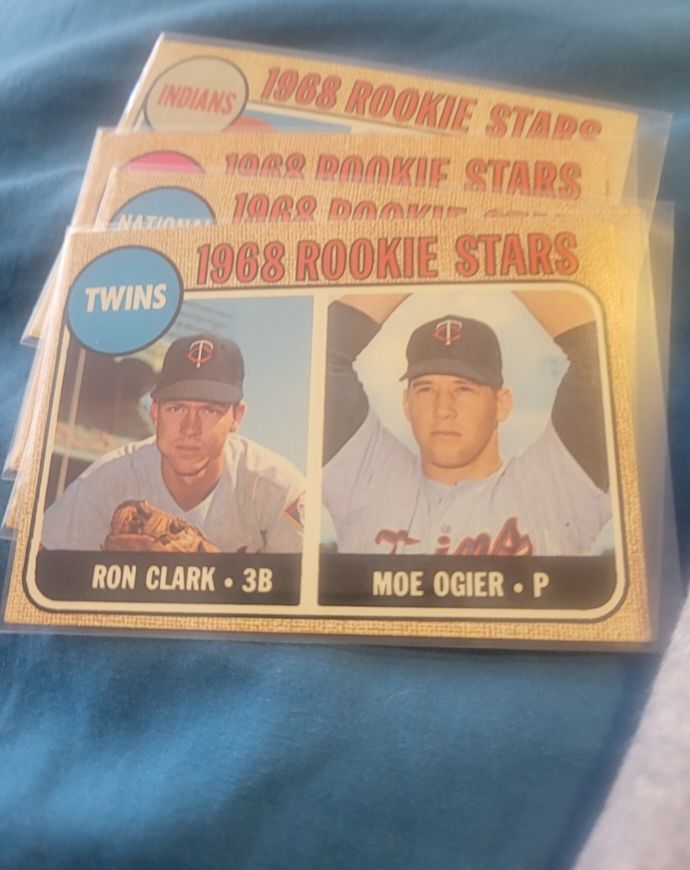 1968 Topps #589 Ron Clark / Moe Ogier Rookie Stars Minnesota Twins — front