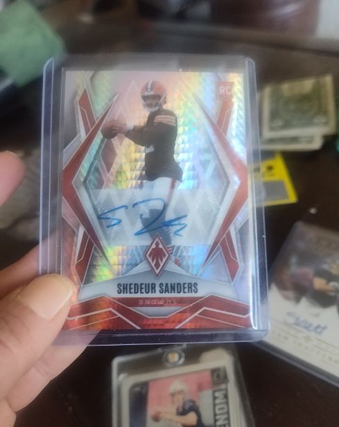 2025 Panini Phoenix #154 Shedeur Sanders Rookie Autograph — front