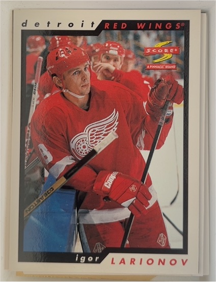 1996-97 Score #178 Igor Larionov — front