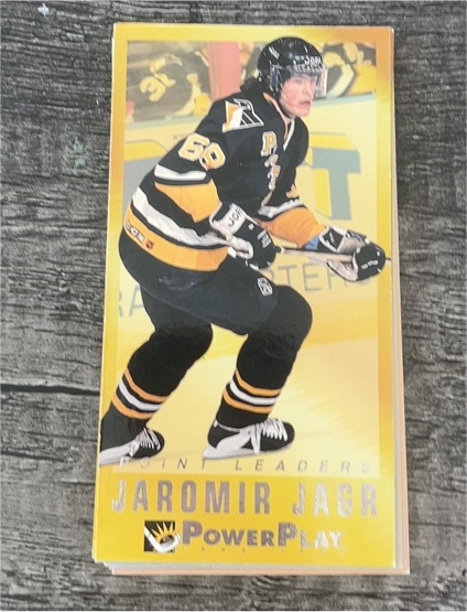 1993 Fleer Power Play #5 Jaromir Jagr — front