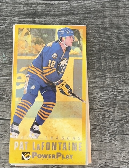 1993-94 Fleer Power Play Point Leaders #7 Pat LaFontaine — front