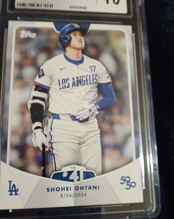 2024 Topps 50/50 #17 Shohei Ohtani — front
