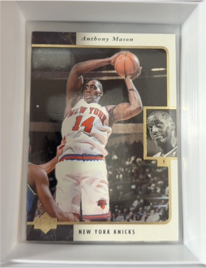 1995-96 SP #90 Anthony Mason — front