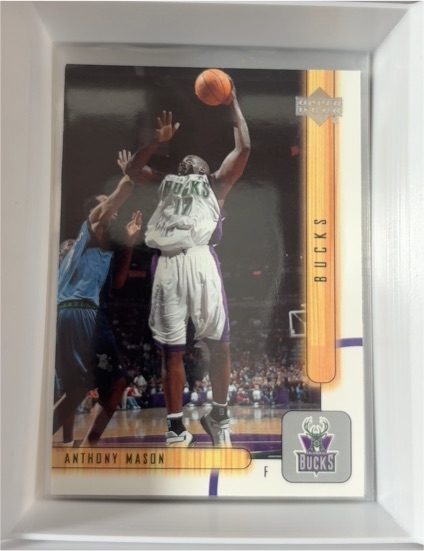 2001-02 Upper Deck #320 Anthony Mason — front
