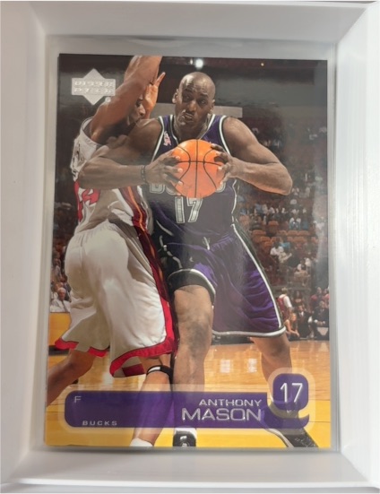 2001-02 Upper Deck #320 Anthony Mason — front