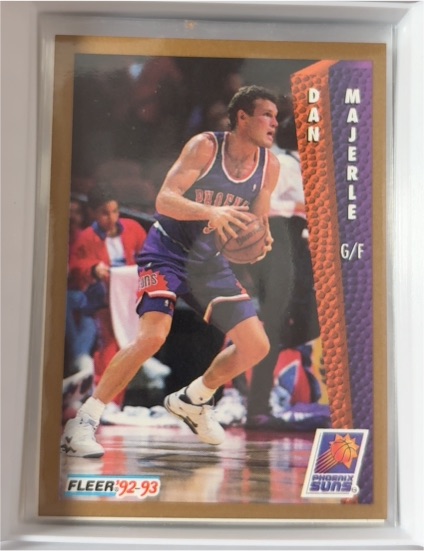 1992-93 Fleer #182 Dan Majerle — front